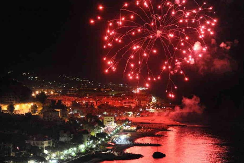 Appartamento Di Charme Nel Cuore Di Sanremo Exteriér fotografie